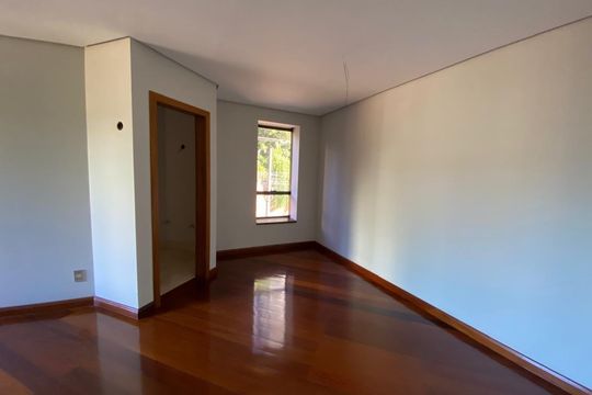 Quarto de apartamento à venda com 3 quartos, 277m² em Morro do Espelho, São Leopoldo