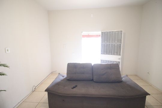 Sala de casa à venda com 2 quartos, 240m² em Novo Eldorado, Contagem