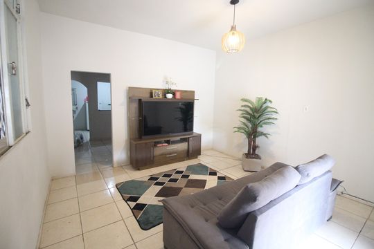 Casa à venda com 2 quartos, 240m² em Novo Eldorado, Contagem