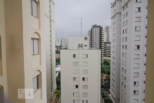 Vista de apartamento à venda com 3 quartos, 80m² em Pompeia, São Paulo