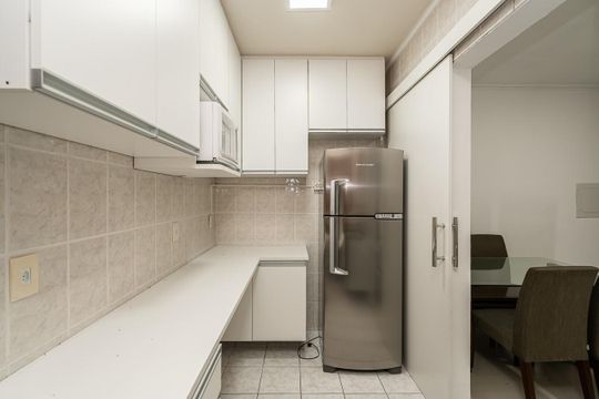 Cozinha de apartamento à venda com 2 quartos, 70m² em Higienópolis, Porto Alegre