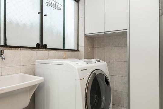 Área de Serviço de apartamento à venda com 2 quartos, 70m² em Higienópolis, Porto Alegre