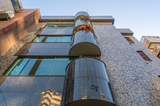 Fachada de apartamento à venda com 2 quartos, 70m² em Higienópolis, Porto Alegre