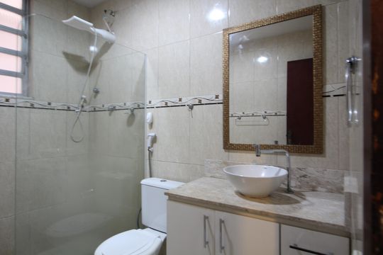 Banheiro Social de casa à venda com 3 quartos, 251m² em Freguesia (jacarepaguá), Rio de Janeiro