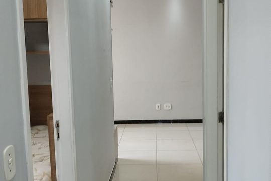Corredor de apartamento para alugar com 3 quartos, 73m² em Nucleo Residencial Celia Mota, Barueri