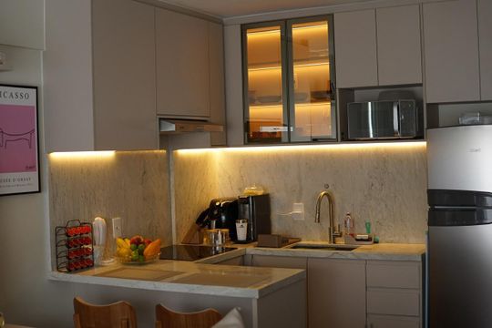 Cozinha de apartamento à venda com 1 quarto, 35m² em Pinheiros, São Paulo