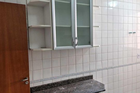 Cozinha de apartamento para alugar com 3 quartos, 74m² em Residencial Parque Oeste, Goiânia