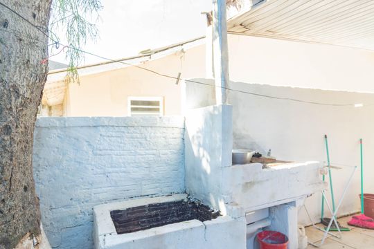 Área externa de casa para alugar com 2 quartos, 80m² em Vila Carlos Antonio Wilkens, Cachoeirinha
