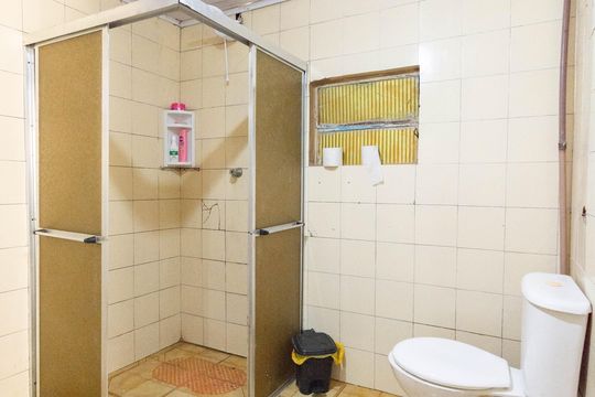 Banheiro de casa para alugar com 2 quartos, 80m² em Vila Carlos Antonio Wilkens, Cachoeirinha
