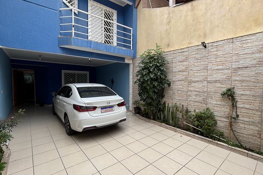 Garagem de casa à venda com 3 quartos, 178m² em Parque Marajoara, Santo André