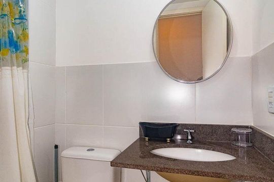 Banheiro de apartamento para alugar com 2 quartos, 65m² em Farrapos, Porto Alegre