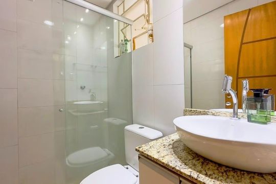 Banheiro 3 de casa para alugar com 3 quartos, 300m² em Azenha, Porto Alegre