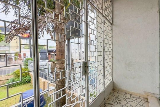 Casa para alugar com 3 quartos, 300m² em Azenha, Porto Alegre