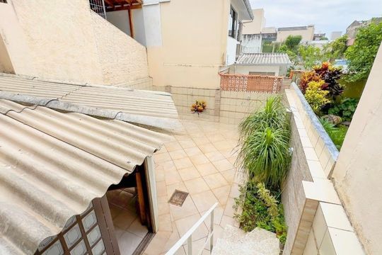 Casa para alugar com 3 quartos, 300m² em Azenha, Porto Alegre