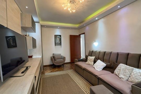 Sala de casa para alugar com 3 quartos, 300m² em Azenha, Porto Alegre