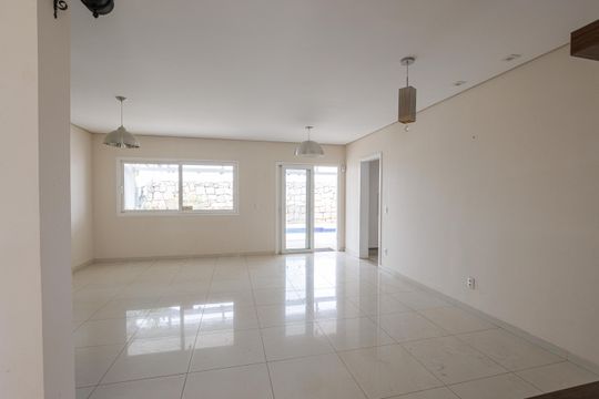 Casa de Condomínio para alugar com 4 quartos, 302m² em Vila Panorama, Indaiatuba