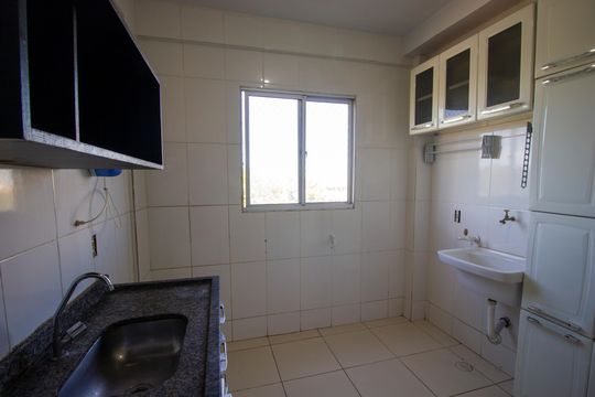 Cozinha de apartamento para alugar com 2 quartos, 54m² em Samambaia, Brasília