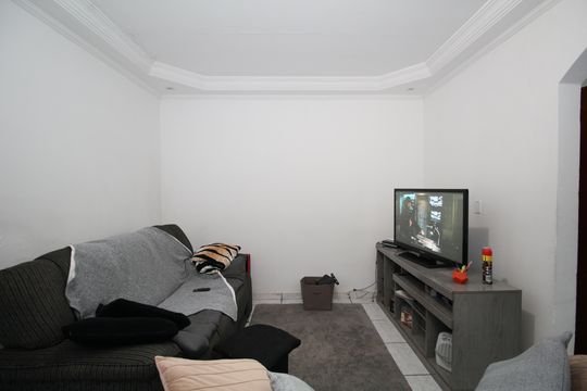 Casa à venda com 3 quartos, 174m² em Vila Sonia, São Paulo