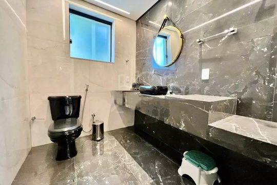 Banheiro 2 de casa para alugar com 3 quartos, 694m² em Santa Branca, Belo Horizonte