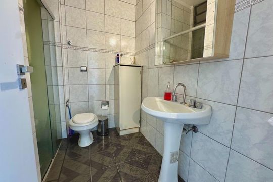 Banheiro de apartamento para alugar com 3 quartos, 118m² em Centro Histórico, Porto Alegre