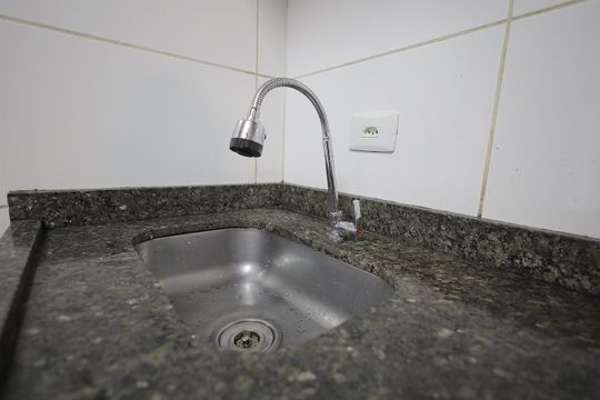 Cozinha de apartamento para alugar com 2 quartos, 83m² em Jardim Cristiane, Santo André