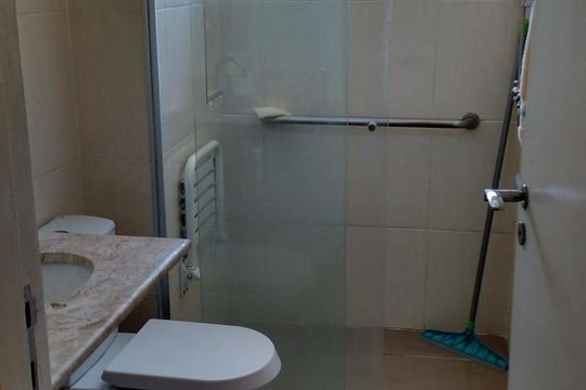 Banheiro de apartamento à venda com 3 quartos, 85m² em Vila Clementino, São Paulo