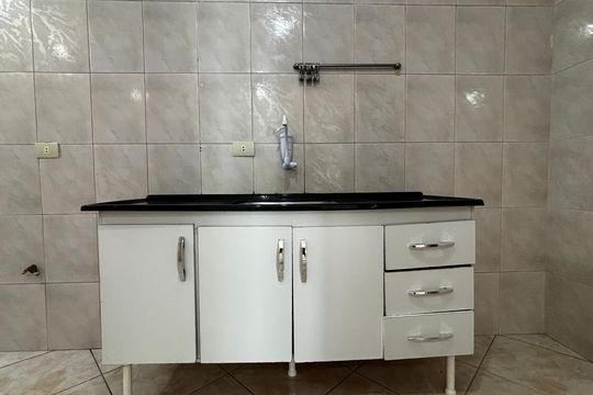 Cozinha de apartamento para alugar com 3 quartos, 74m² em Vila Valparaíso, Santo André