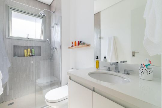 Suíte 4 banheiro de apartamento à venda com 4 quartos, 221m² em Perdizes, São Paulo