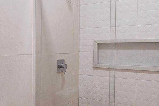 Banheiro de casa para alugar com 2 quartos, 110m² em Igara, Canoas