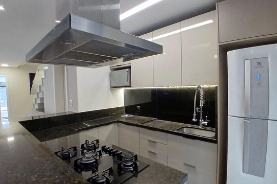 Cozinha de casa para alugar com 2 quartos, 110m² em Igara, Canoas