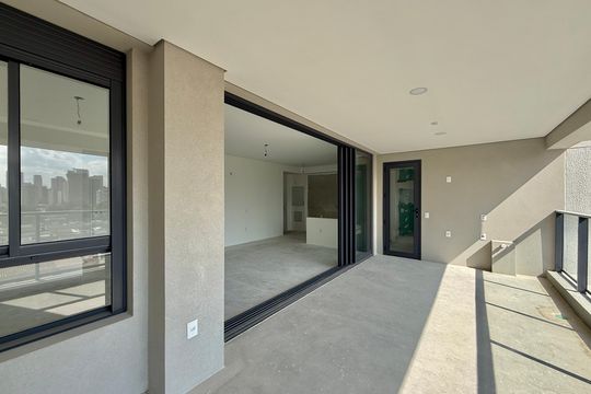Varanda de apartamento à venda com 3 quartos, 151m² em Brooklin, São Paulo