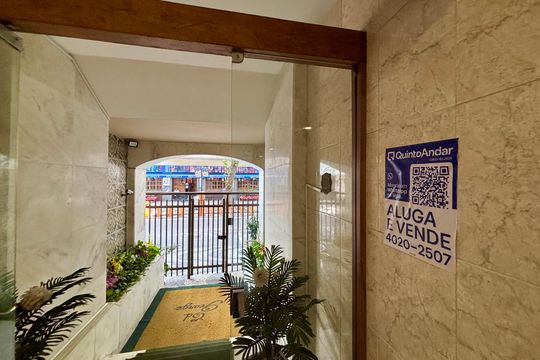 Placa de apartamento para alugar com 3 quartos, 90m² em Copacabana, Rio de Janeiro