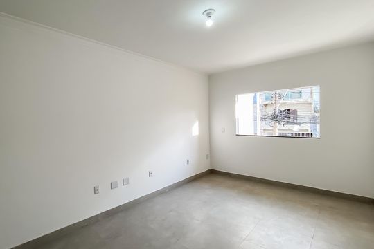 Sala de casa à venda com 2 quartos, 126m² em Vila Constanca, São Paulo