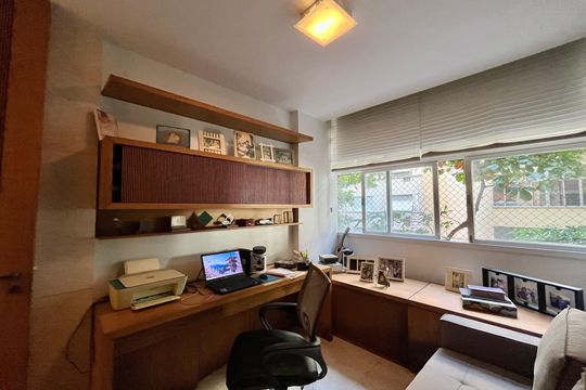 Escritório  de apartamento à venda com 3 quartos, 190m² em Copacabana, Rio de Janeiro