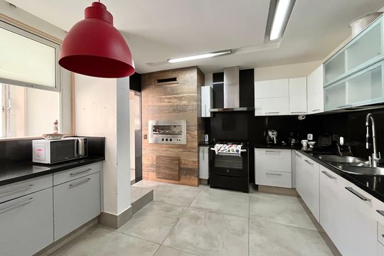 Cozinha de apartamento à venda com 3 quartos, 190m² em Copacabana, Rio de Janeiro