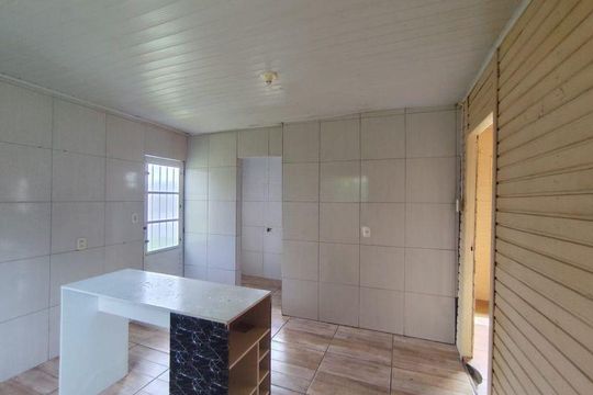 Cozinha de casa para alugar com 2 quartos, 47m² em Lomba do Pinheiro, Porto Alegre