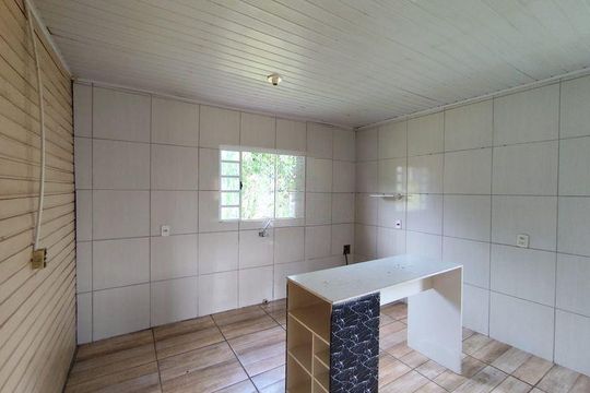 Cozinha de casa para alugar com 2 quartos, 47m² em Lomba do Pinheiro, Porto Alegre