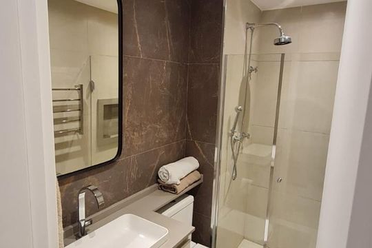 Banheiro de apartamento à venda com 1 quarto, 33m² em Jardim das Acacias, São Paulo