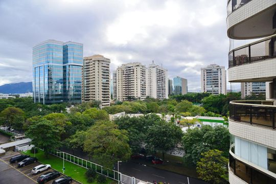 Vista da Varanda de apartamento para alugar com 2 quartos, 100m² em Barra da Tijuca, Rio de Janeiro