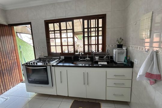 Cozinha de casa à venda com 3 quartos, 230m² em Jardim Vila Galvao, Guarulhos