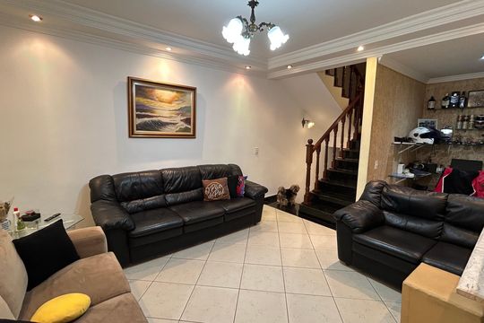 Casa à venda com 3 quartos, 230m² em Jardim Vila Galvao, Guarulhos