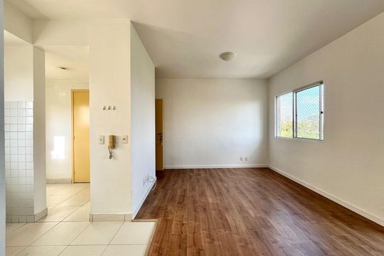 Sala de apartamento para alugar com 2 quartos, 69m² em Jardim Nova Europa, Campinas