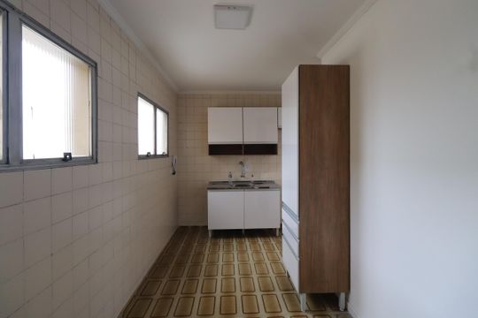 Cozinha de apartamento para alugar com 1 quarto, 90m² em Penha de França, São Paulo