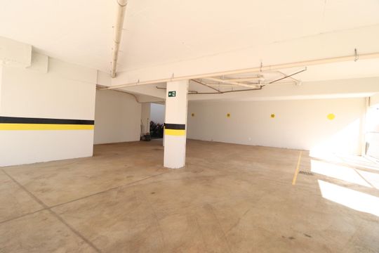 Garagem de apartamento para alugar com 2 quartos, 77m² em Patrimônio, Uberlândia