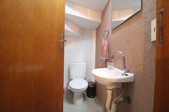 Lavabo de casa de condomínio à venda com 3 quartos, 70m² em Vila Campo Grande, São Paulo