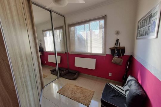 Quarto de apartamento à venda com 2 quartos, 58m² em Jardim Carvalho, Porto Alegre