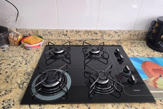 Cozinha  de apartamento à venda com 2 quartos, 65m² em Vila Galvão, Guarulhos