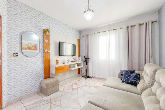 Sala (Casa 1) de casa à venda com 5 quartos, 240m² em Remédios, Osasco