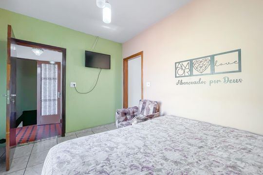 Quarto 1 (Casa 1) de casa à venda com 5 quartos, 240m² em Remédios, Osasco
