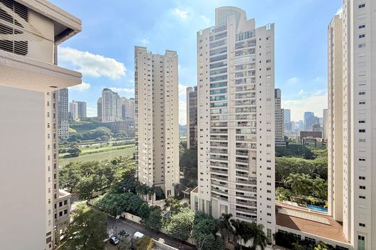 Vista Quarto 2 de apartamento à venda com 2 quartos, 44m² em Cidade Monções, São Paulo